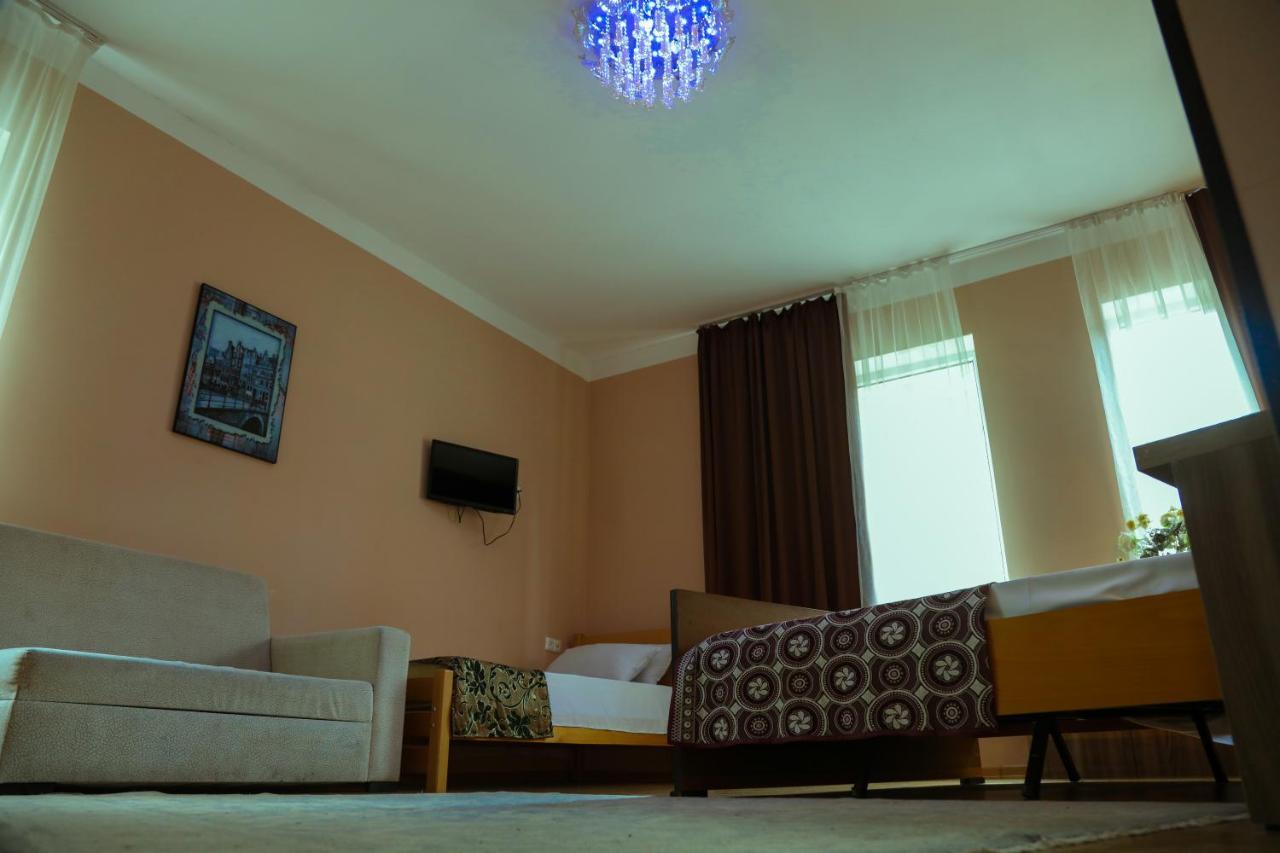 Hotel Borjomi Aisi Bordjomi Extérieur photo