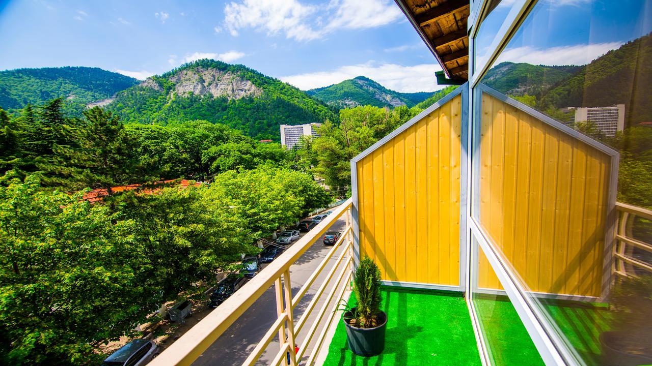 Hotel Borjomi Aisi Bordjomi Extérieur photo