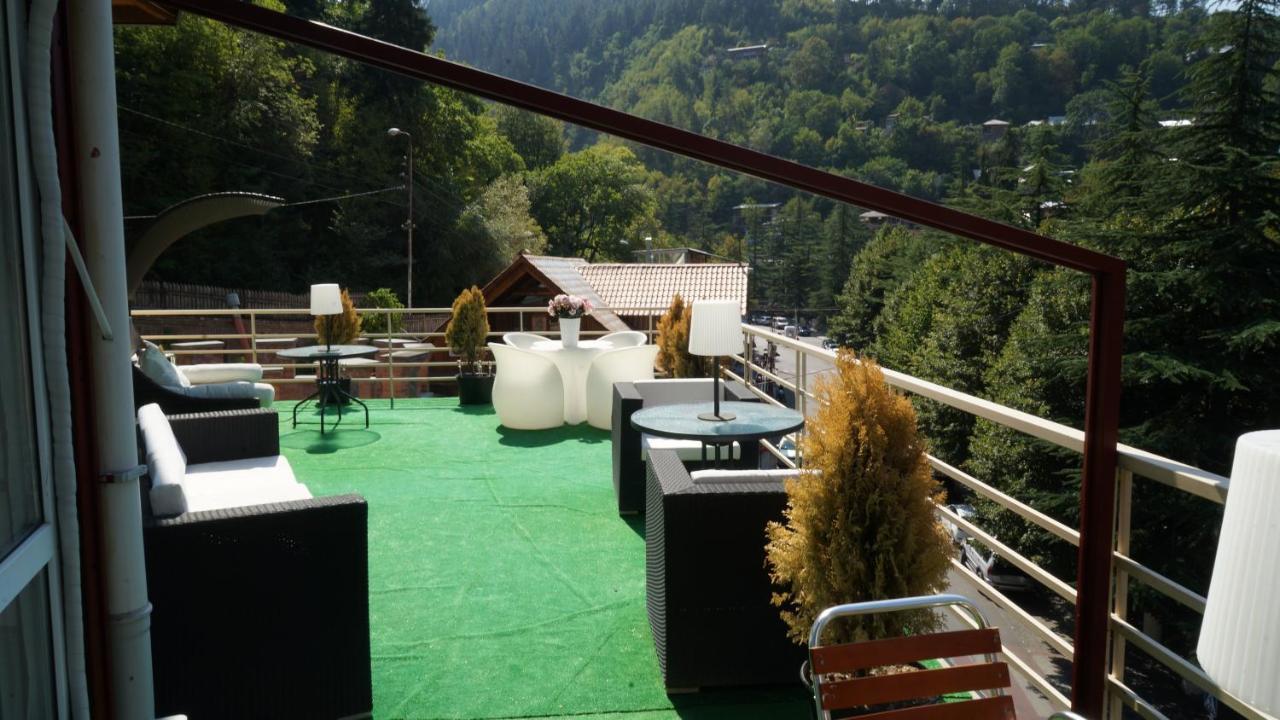 Hotel Borjomi Aisi Bordjomi Extérieur photo